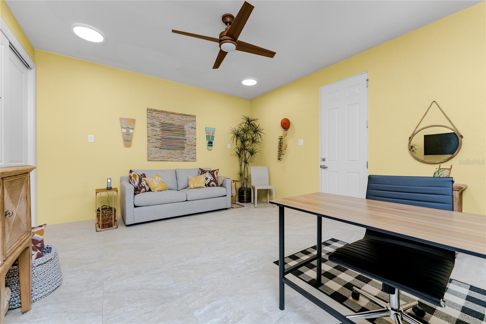 PIRATE HARBOR 01 - Residential