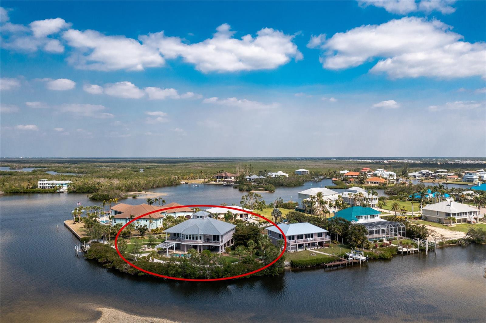 PIRATE HARBOR 01 - Residential