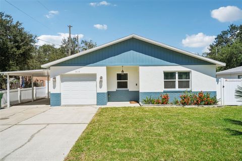 Photo of 3119 W Hartnett Avenue, Tampa, FL 33611 (MLS # TB8425358)