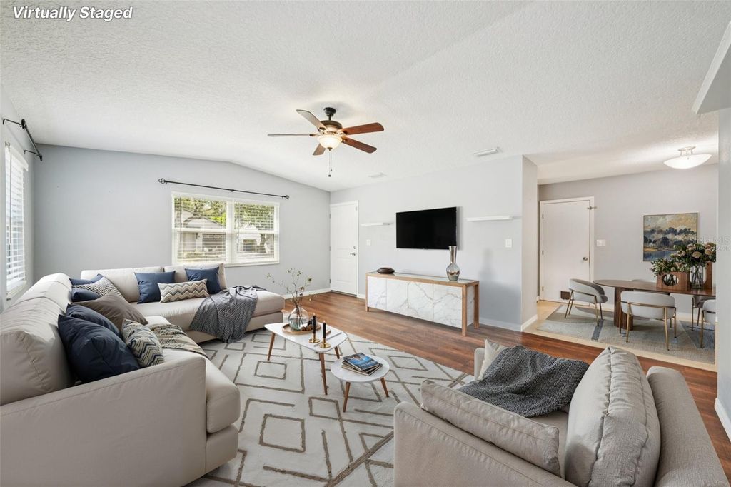 Photo of 3119 W Hartnett Avenue, Tampa, FL 33611 (MLS # TB8425358)