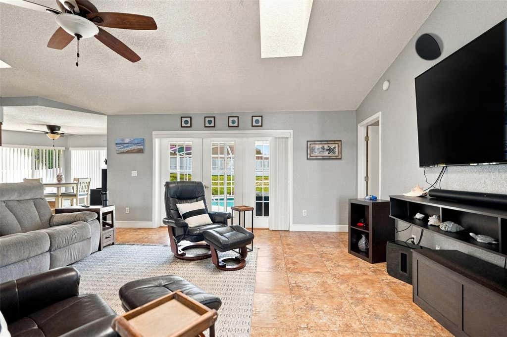 Photo of 10381 Flag Road, Spring Hill, FL 34608 (MLS # W7888521)