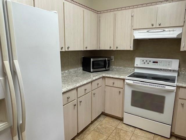 MOUNT DORA HARDING PLACE SUB - Residential Lease