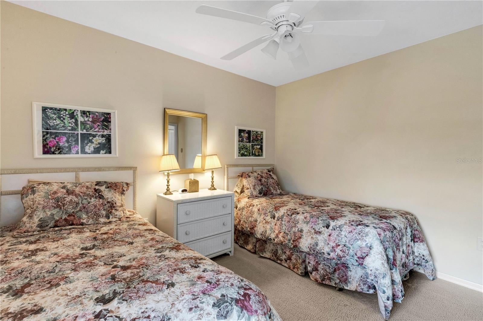 VILLAS OF PAPILLION - Residential