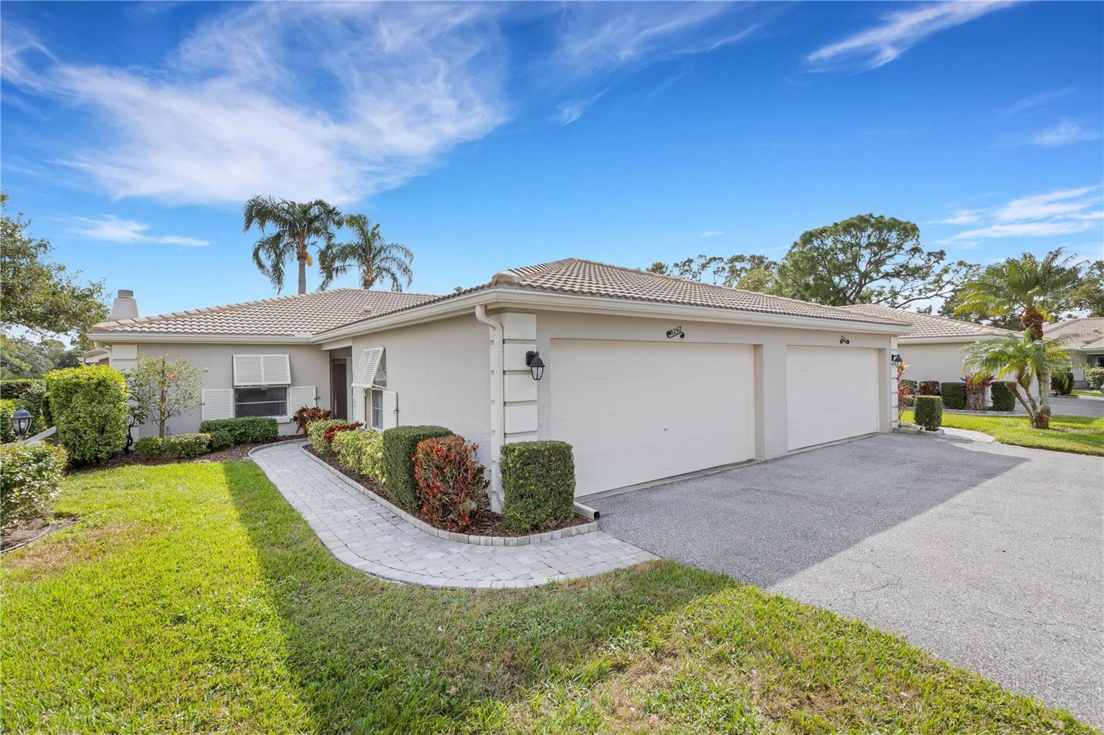 VILLAS OF PAPILLION - Residential