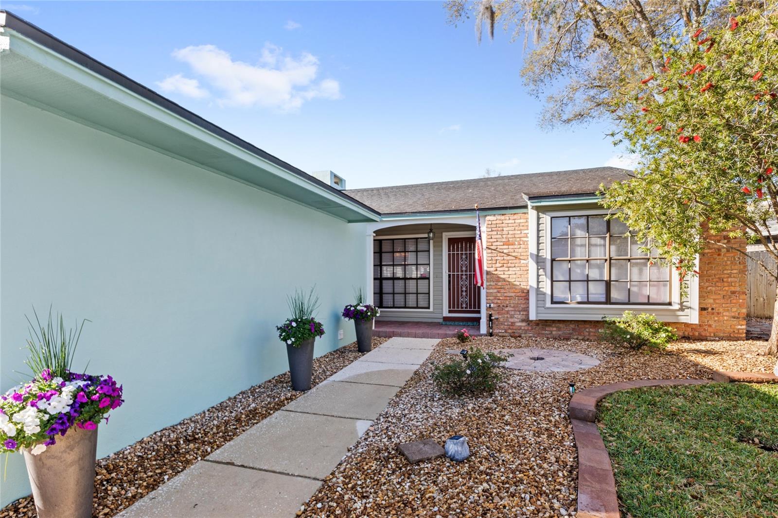 17 HIBISCUS COURT