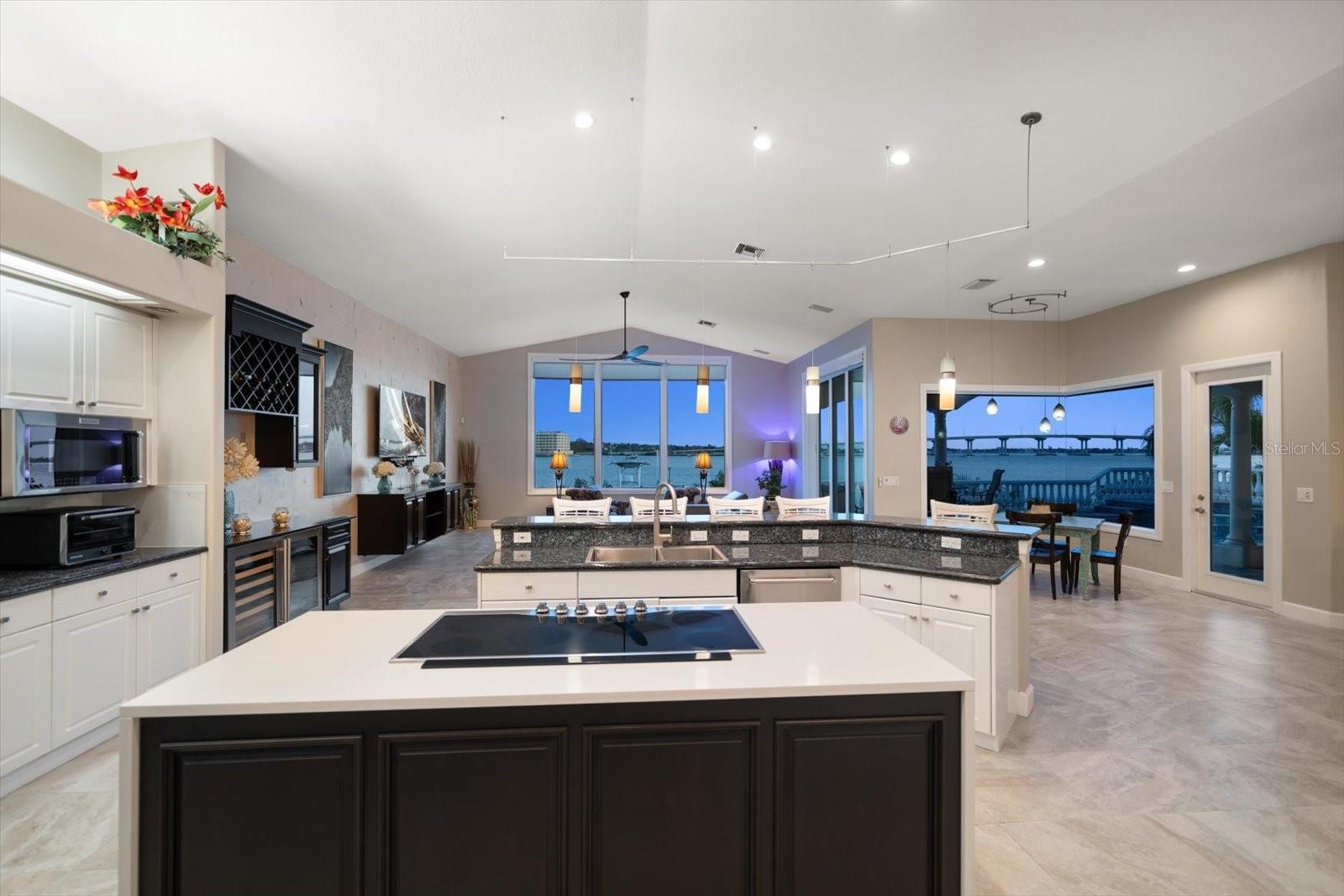 SUNSET BAY LOT 14 - Residential