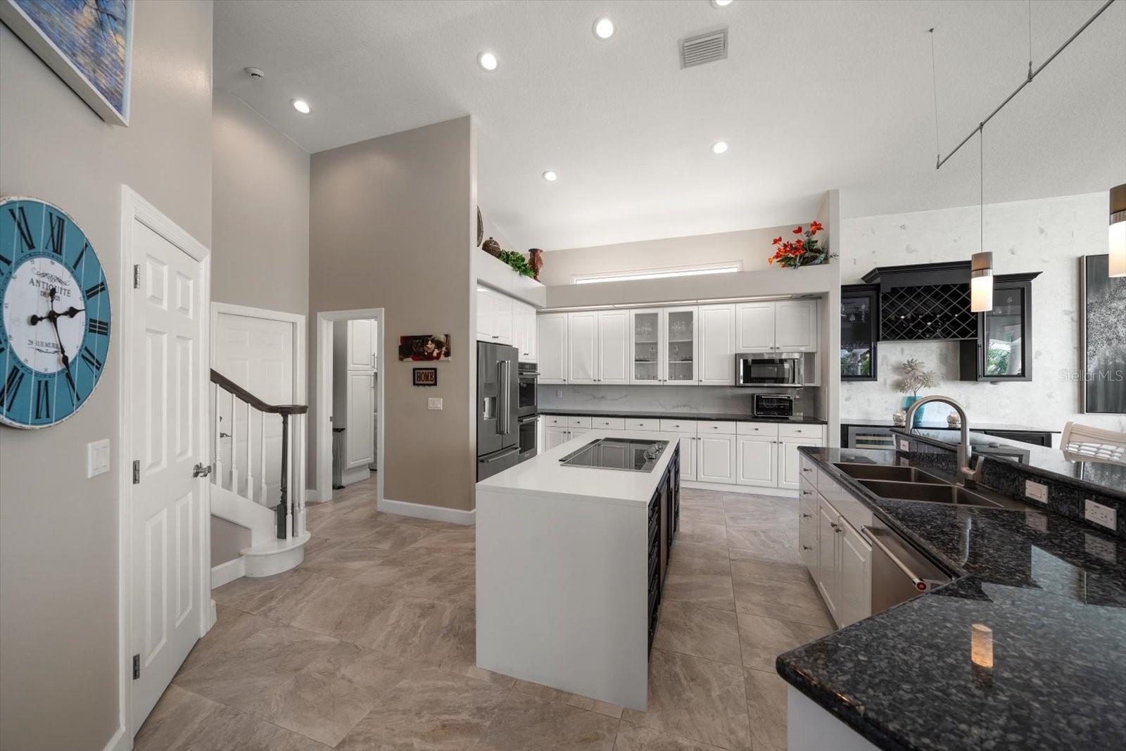 SUNSET BAY LOT 14 - Residential