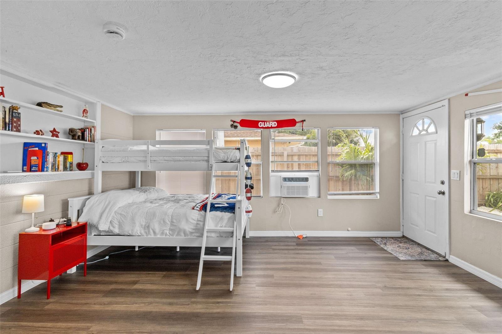 CASA DEL SOL FIFTH UNIT - Residential