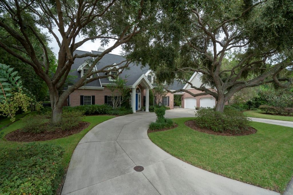 3706 AVENIDA MADERA