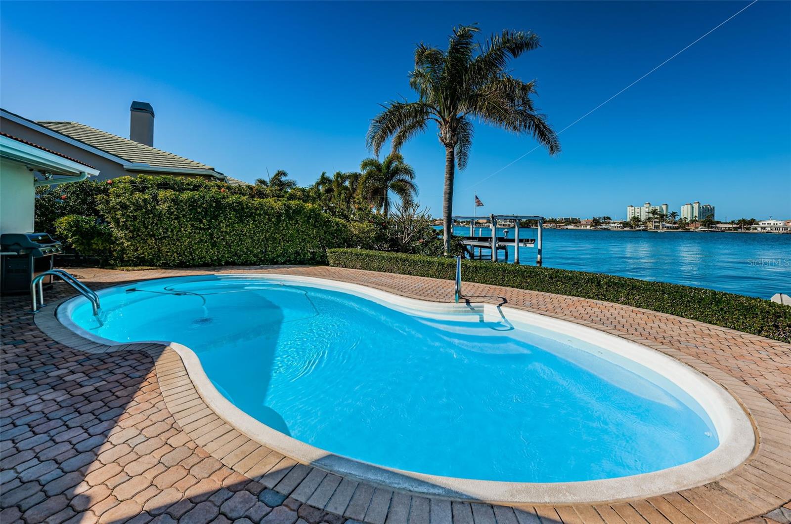 BRIGHTWATER BEACH ESTATES 1ST ADD - Residential