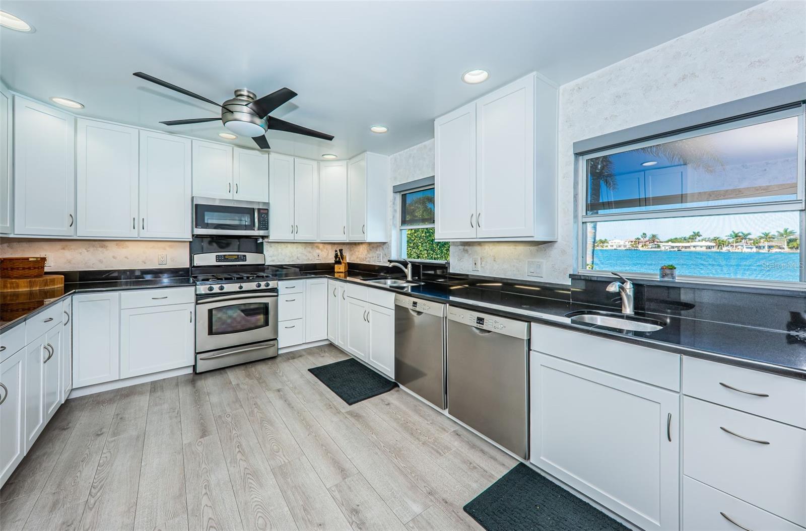 BRIGHTWATER BEACH ESTATES 1ST ADD - Residential
