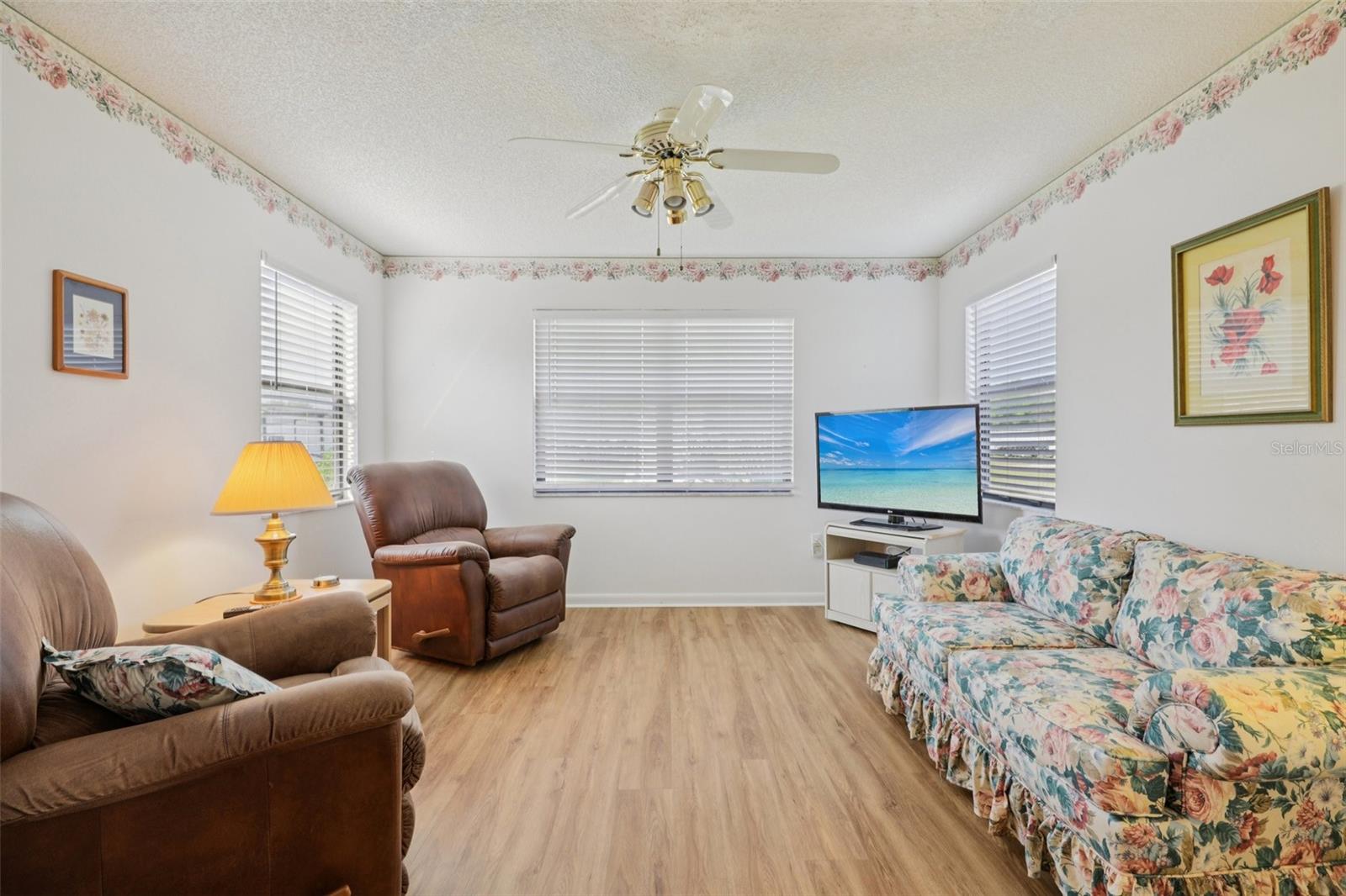 SCOTTISH HIGHLANDS CONDO PH S - Residential