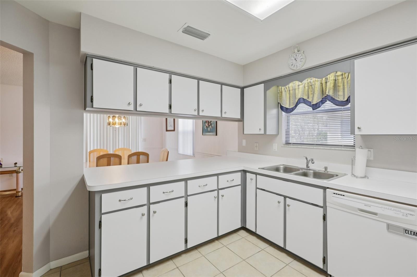 SCOTTISH HIGHLANDS CONDO PH S - Residential