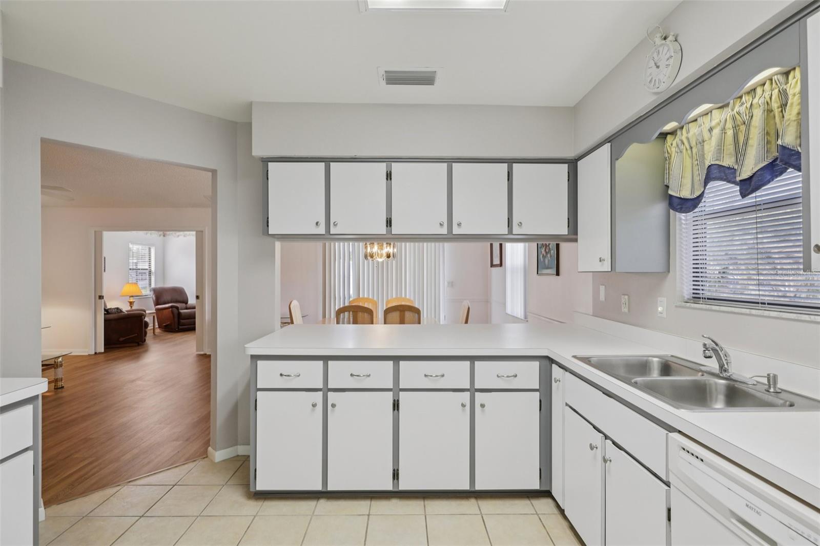 SCOTTISH HIGHLANDS CONDO PH S - Residential