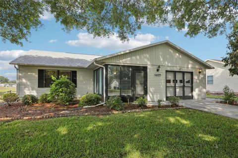 Property photo of 1907 Tweed Court, Leesburg, FL 34788