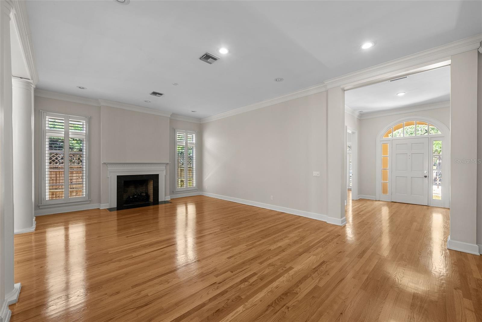 4518 W WOODMERE ROAD