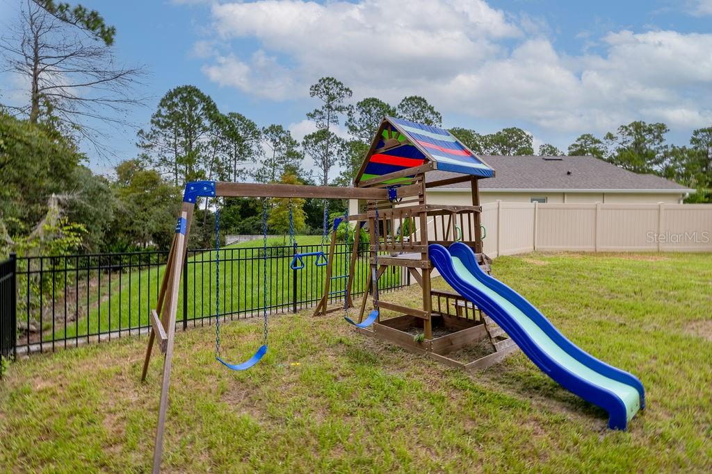 Photo 11 of 38 of 803 BAYLOR DRIVE house
