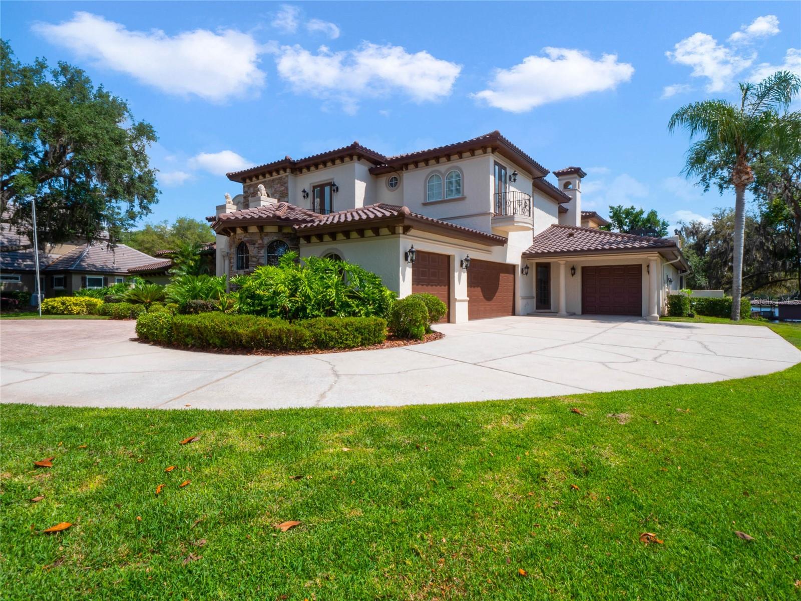 LAKE MARKHAM PRESERVE - Residential