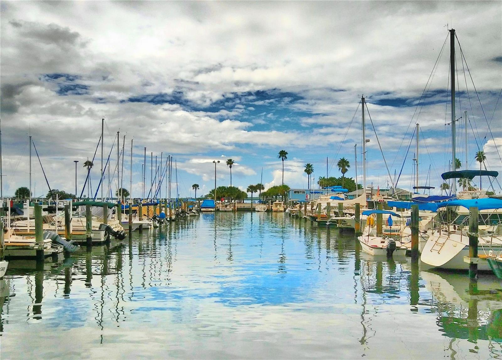 ROYAL STEWART ARMS - Residential