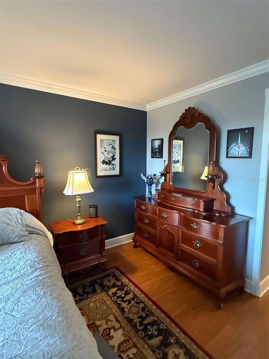 ROYAL STEWART ARMS - Residential