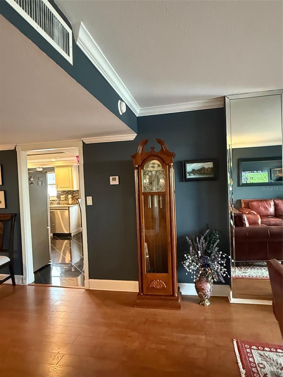 ROYAL STEWART ARMS - Residential