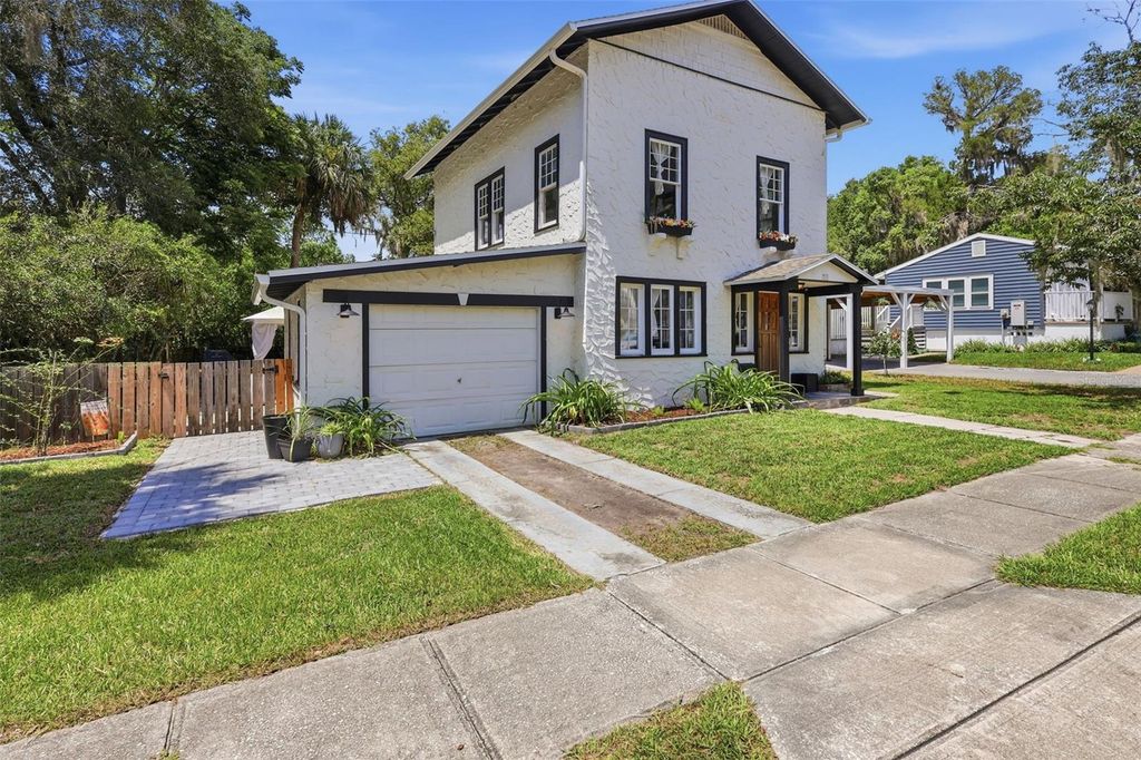Photo of 311 W University Avenue, Deland, FL 32720 (MLS # V4949625)