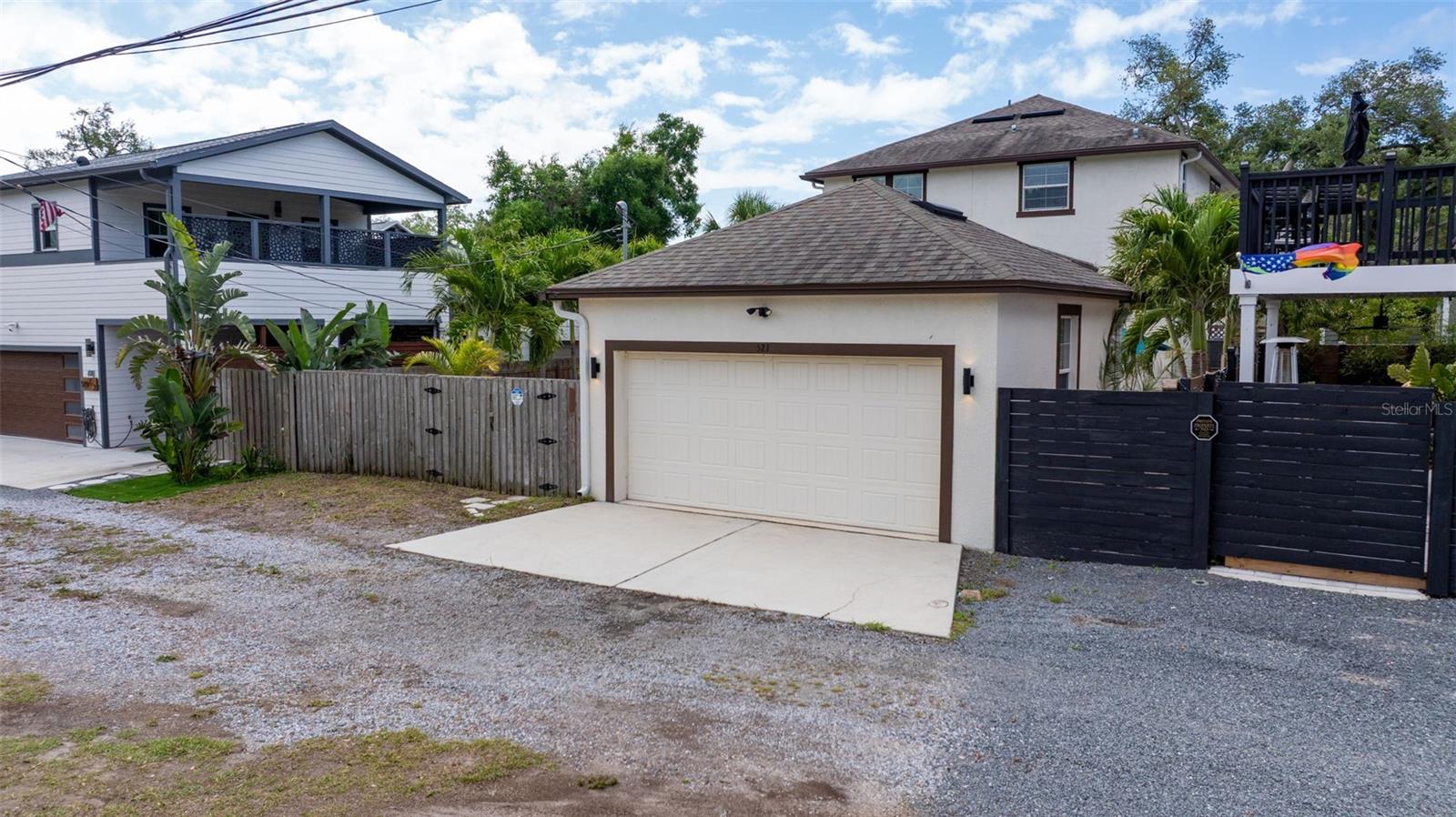 GIBBS ADD TO INGLESIDE - Residential