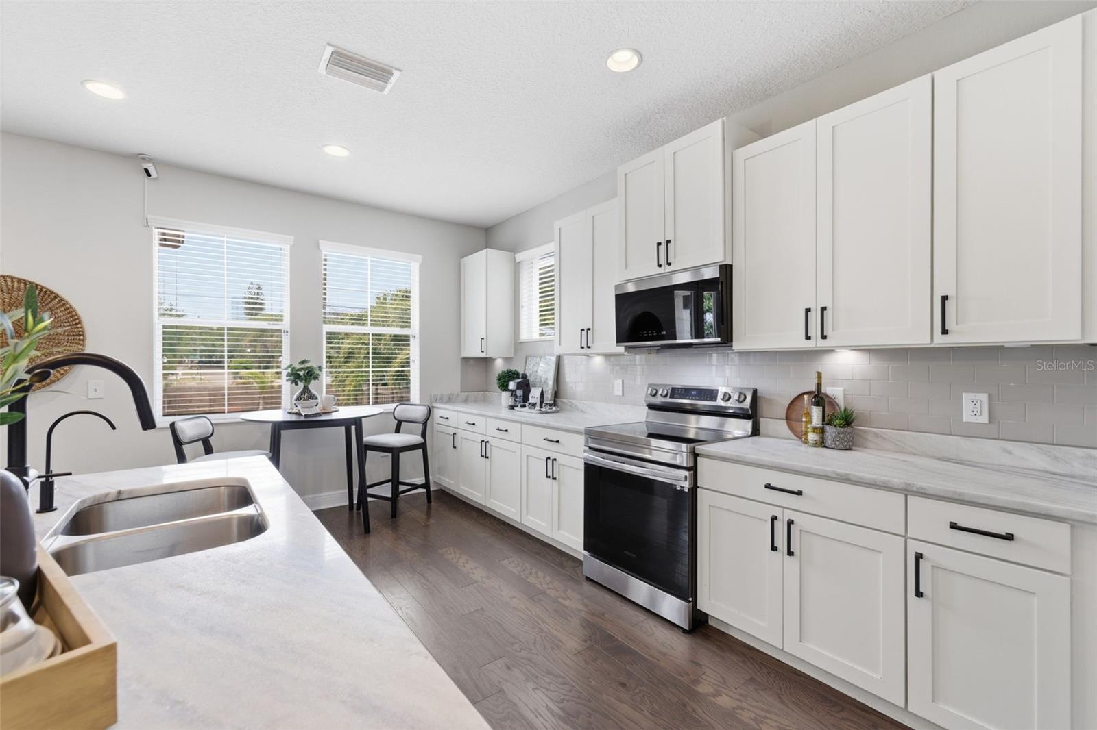 GIBBS ADD TO INGLESIDE - Residential