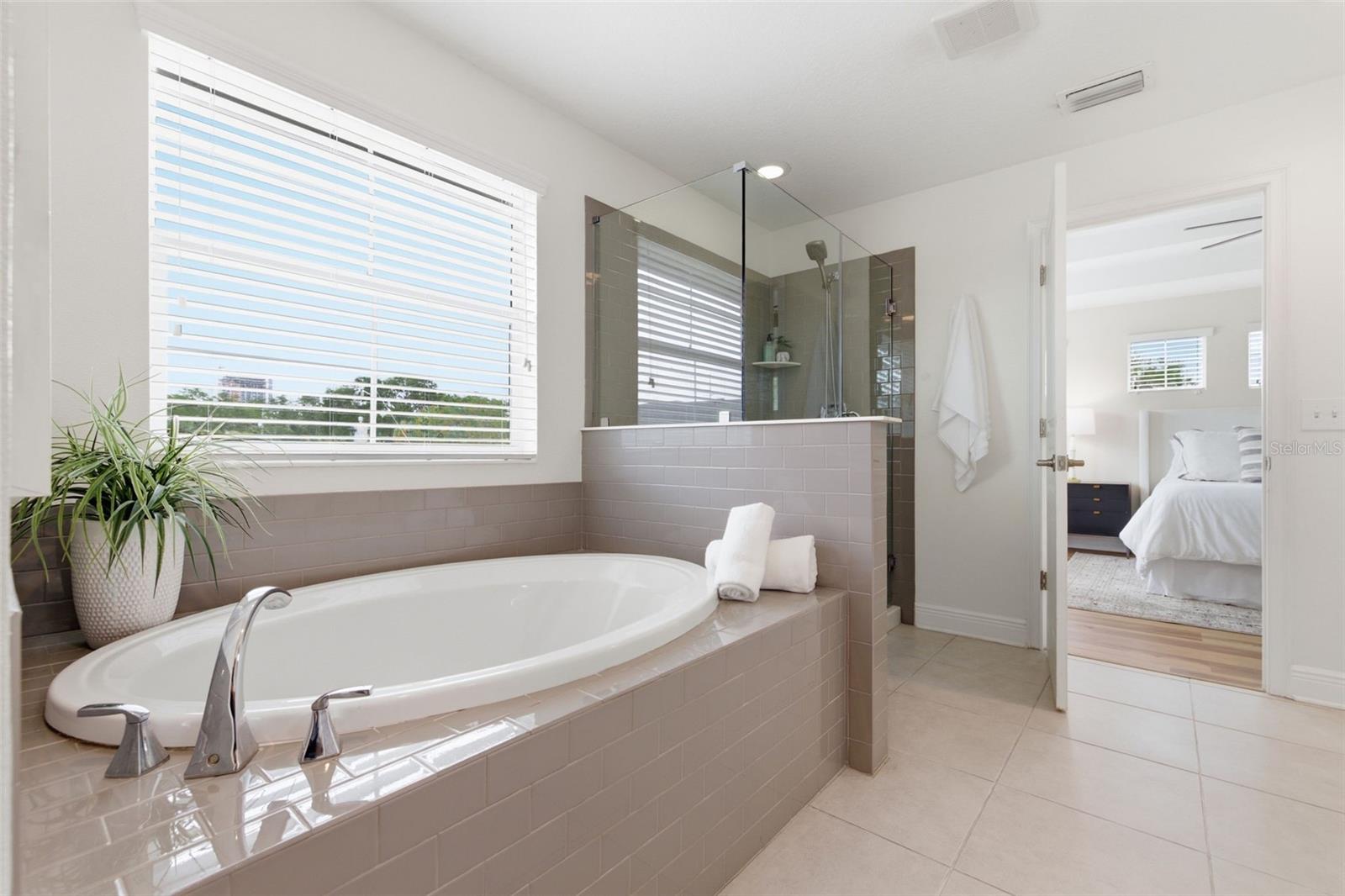 GIBBS ADD TO INGLESIDE - Residential