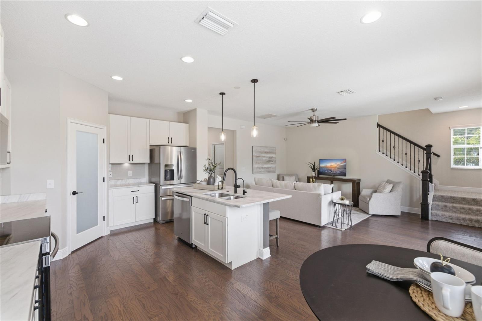 GIBBS ADD TO INGLESIDE - Residential