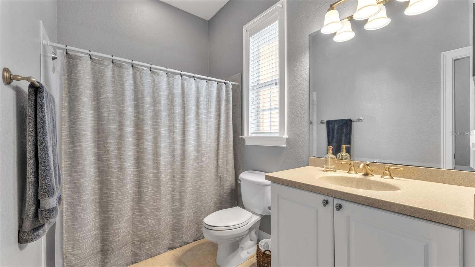 FAIRWAY OAKS FIRST ADD - Residential