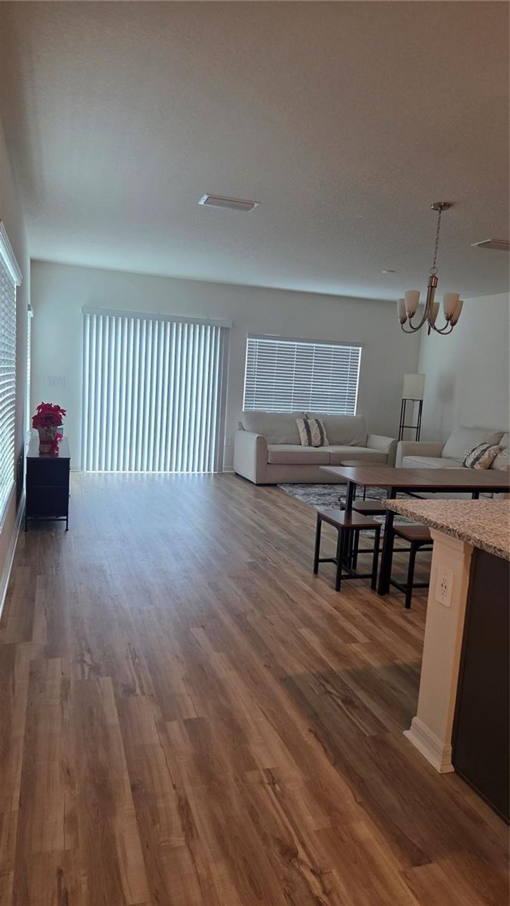 Photo of 9348 Westside Hills Drive, Davenport, FL 33896 (MLS # S5148193)