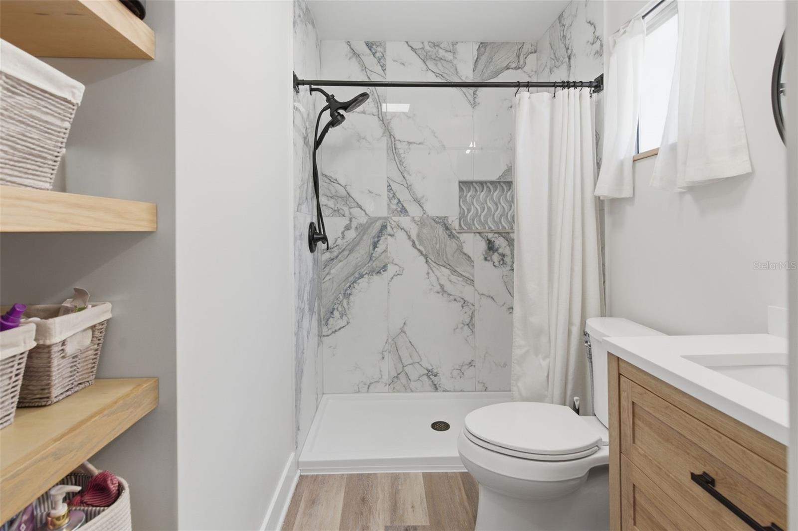 RAMBLEWOOD - Residential