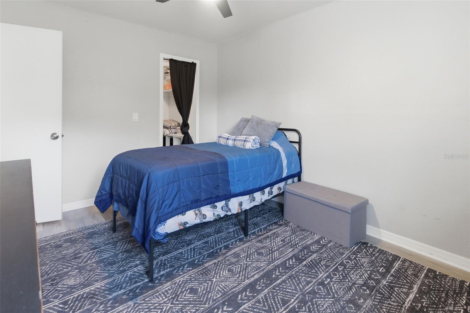 RAMBLEWOOD - Residential