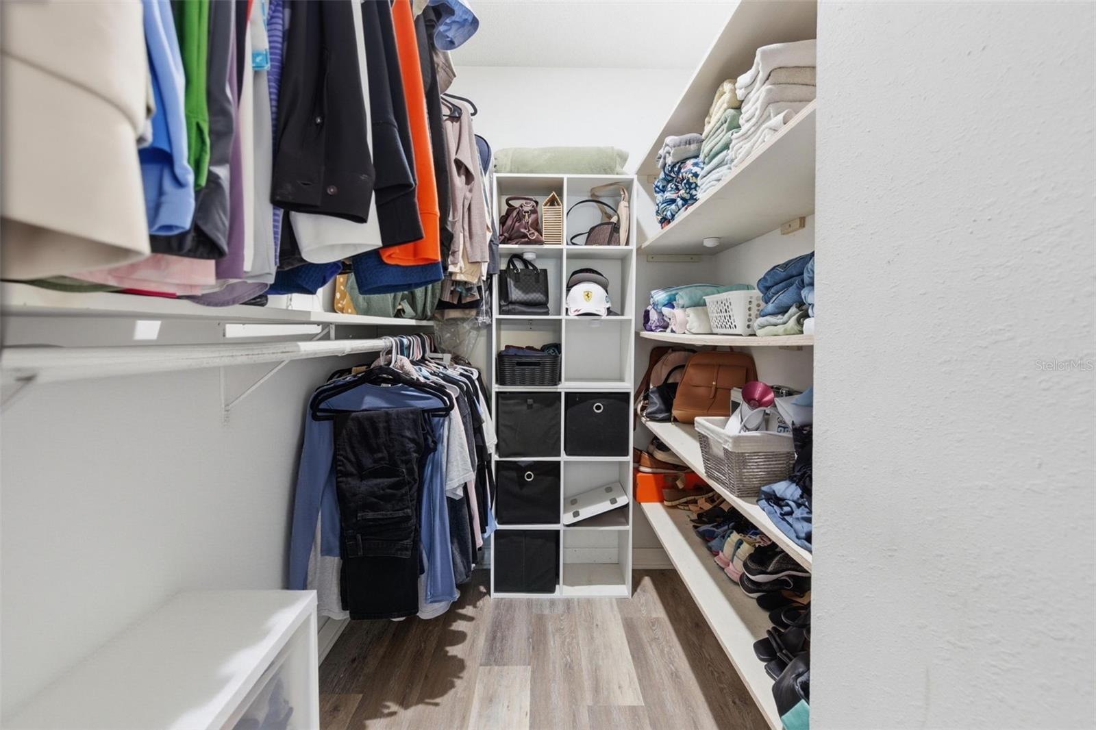 RAMBLEWOOD - Residential