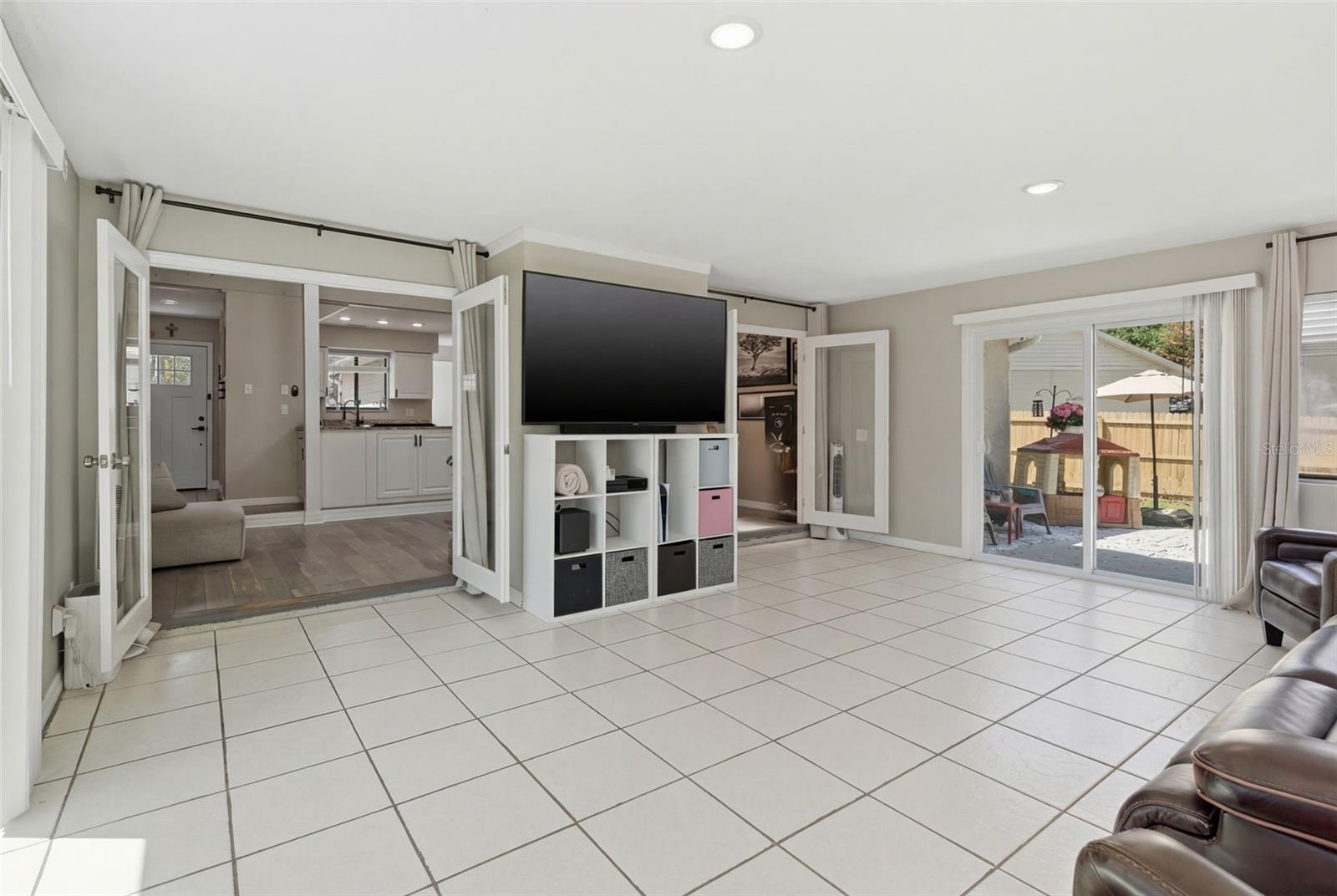 RAMBLEWOOD - Residential