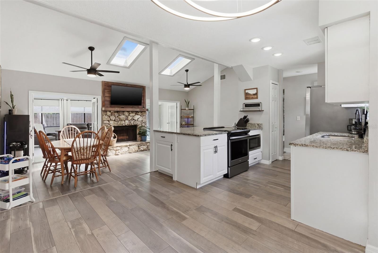 RAMBLEWOOD - Residential