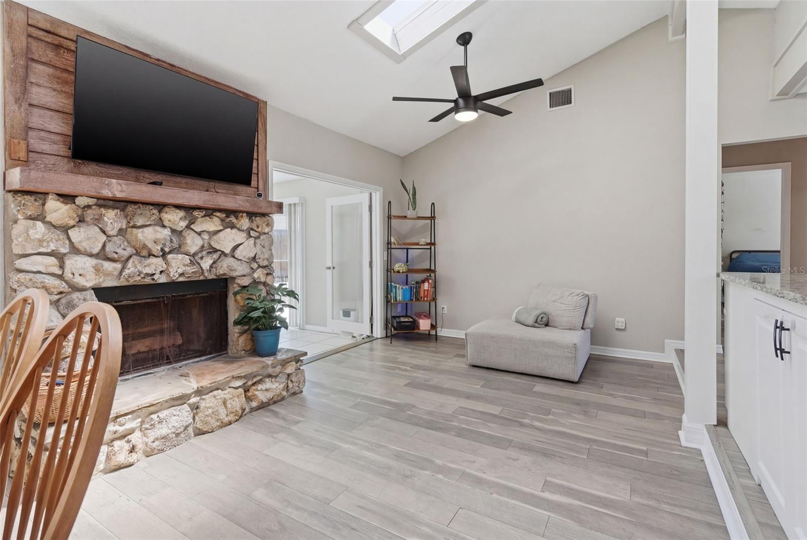 RAMBLEWOOD - Residential