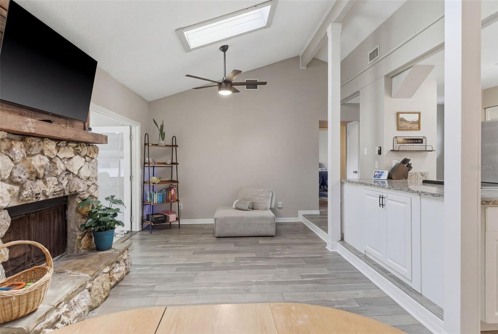 RAMBLEWOOD - Residential