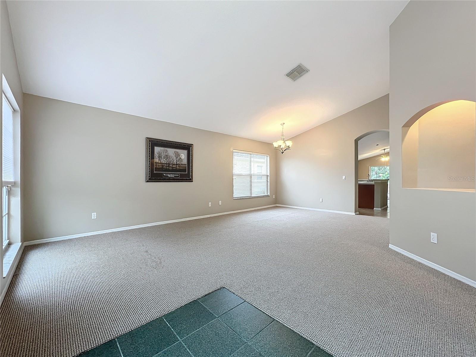 425 TREE SHORE DRIVE