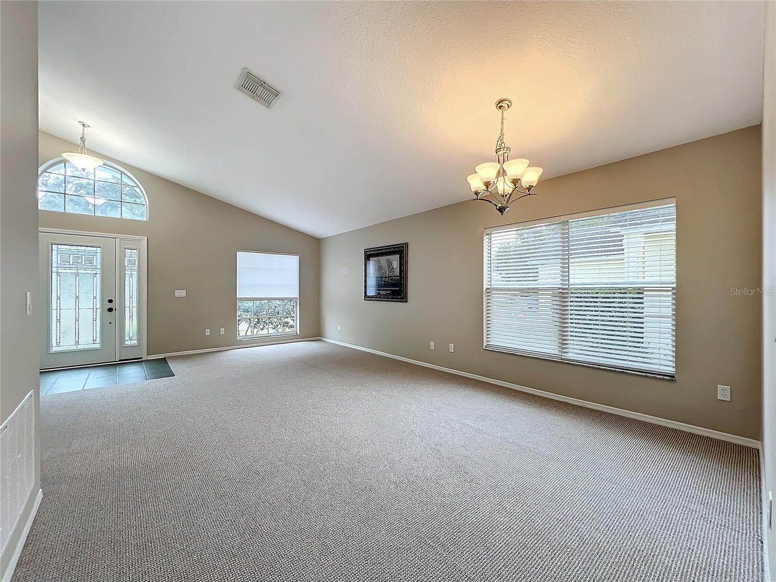 425 TREE SHORE DRIVE