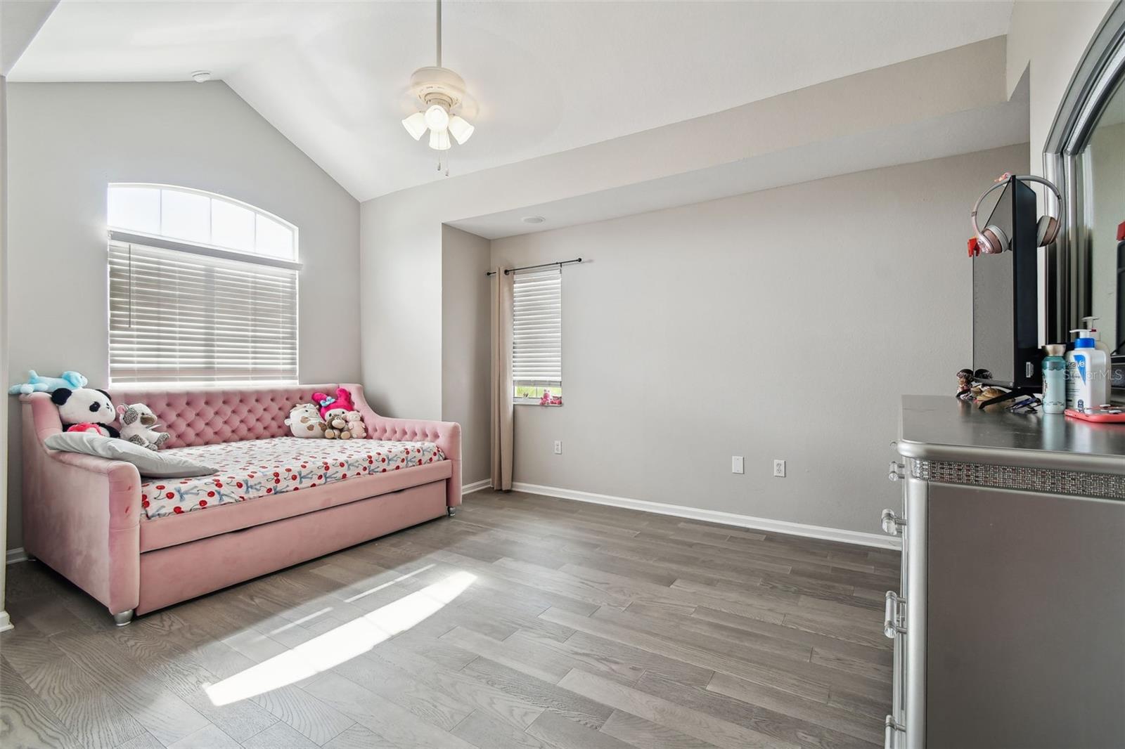 LAKESHORE RANCH PH I - Residential