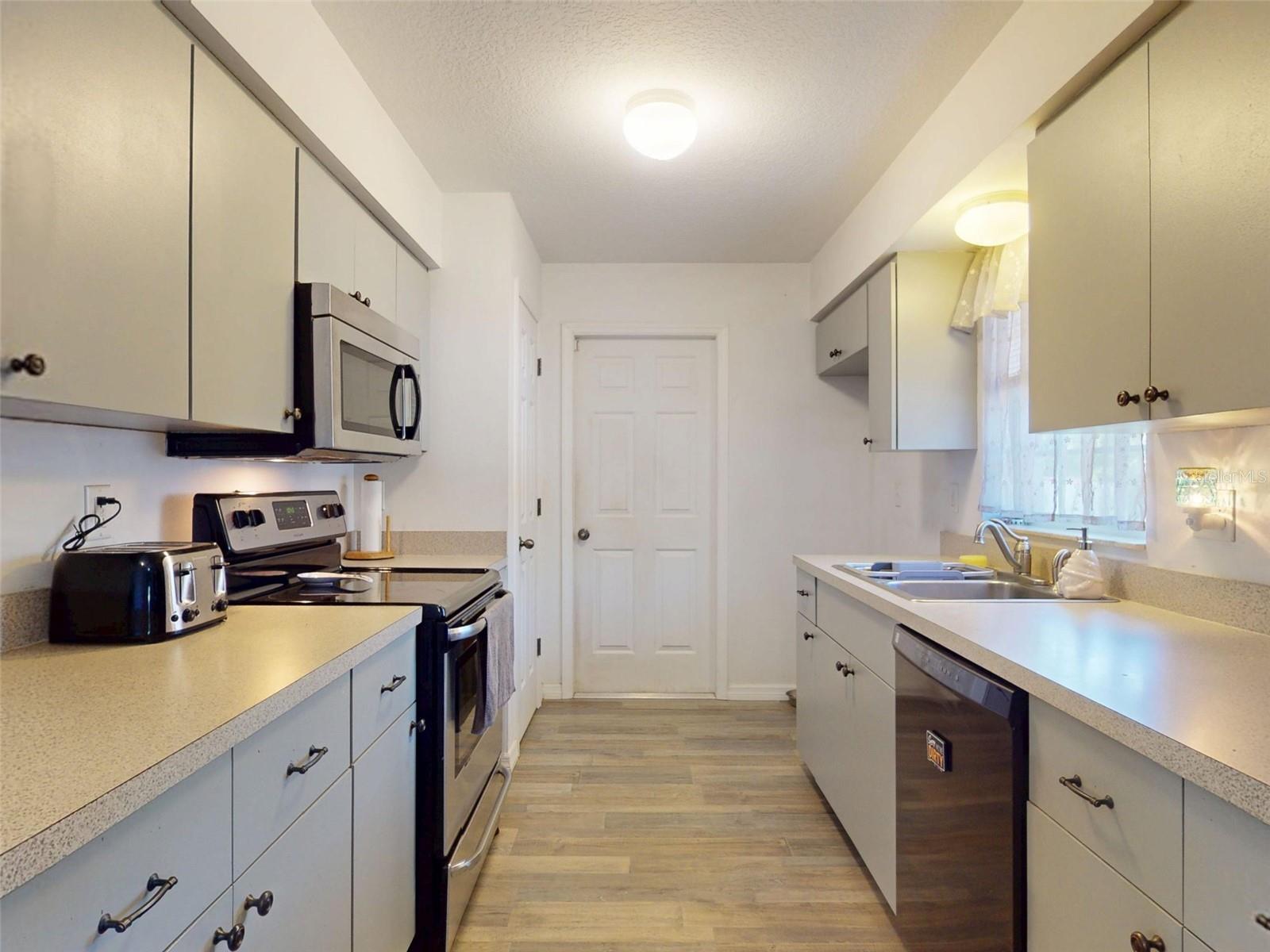 HAINES CREEK HEIGHTS - Residential