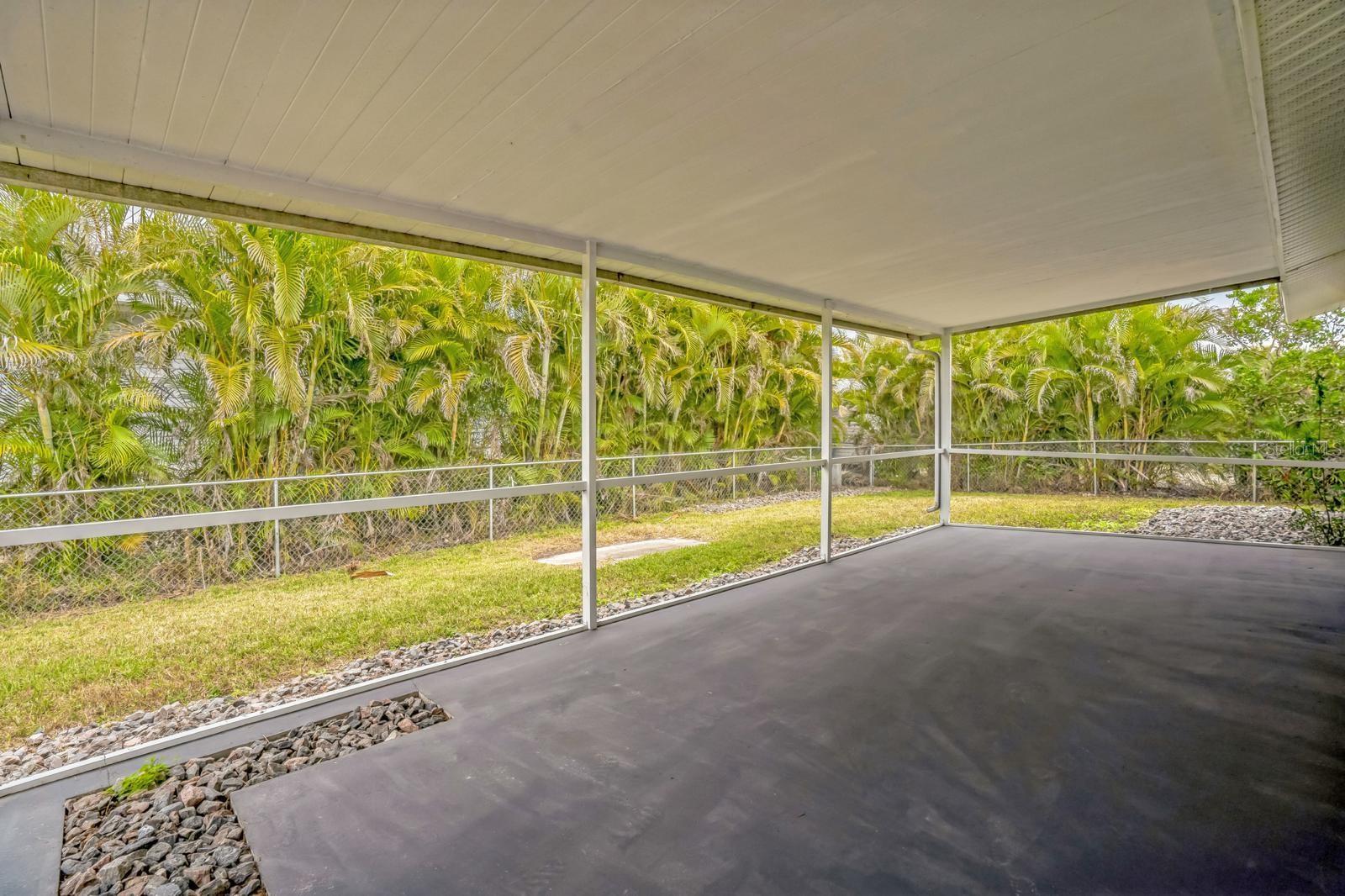 ISLAND PARK WOODLANDS - Residential