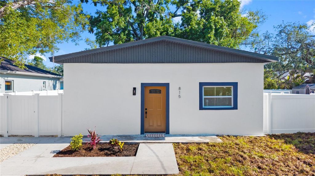 Photo of 815 W Minnehaha Street, Tampa, FL 33604 (MLS # TB8509473)
