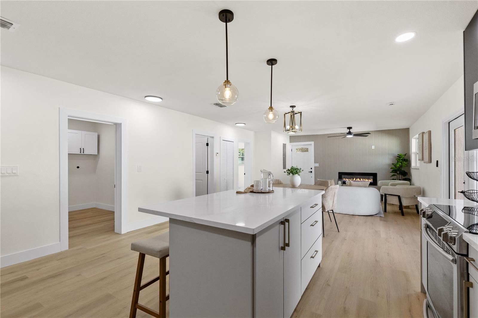 RIVERSIDE FIRST ADDITION  TO WEST - Residential