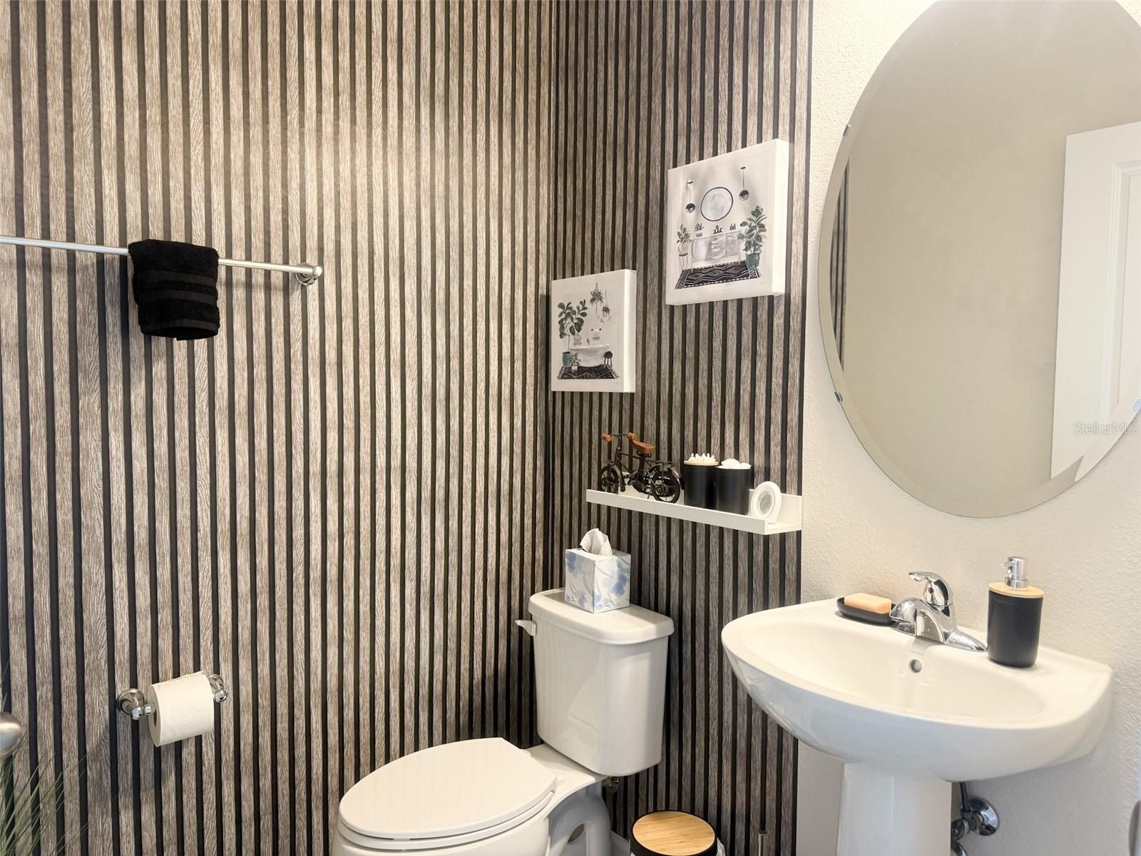 SANCTUARY/LKS/WINDERMERE - Residential Lease
