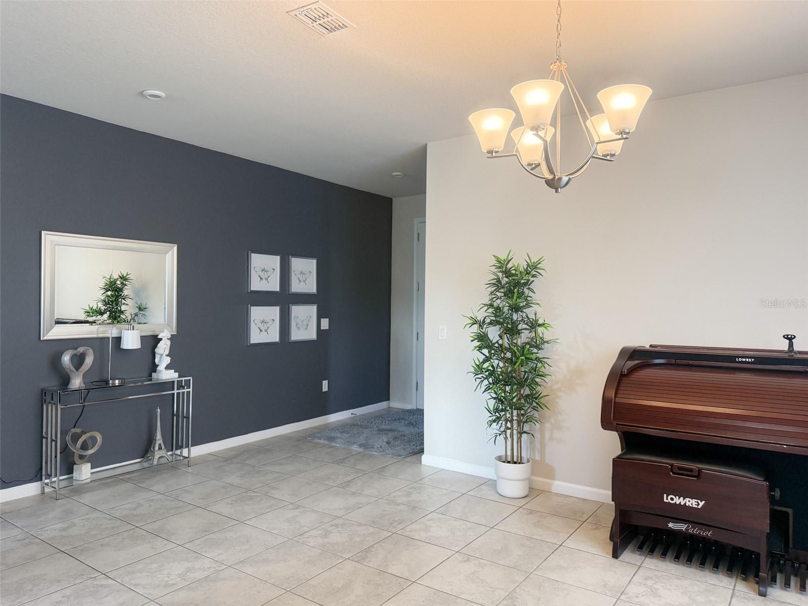 SANCTUARY/LKS/WINDERMERE - Residential Lease