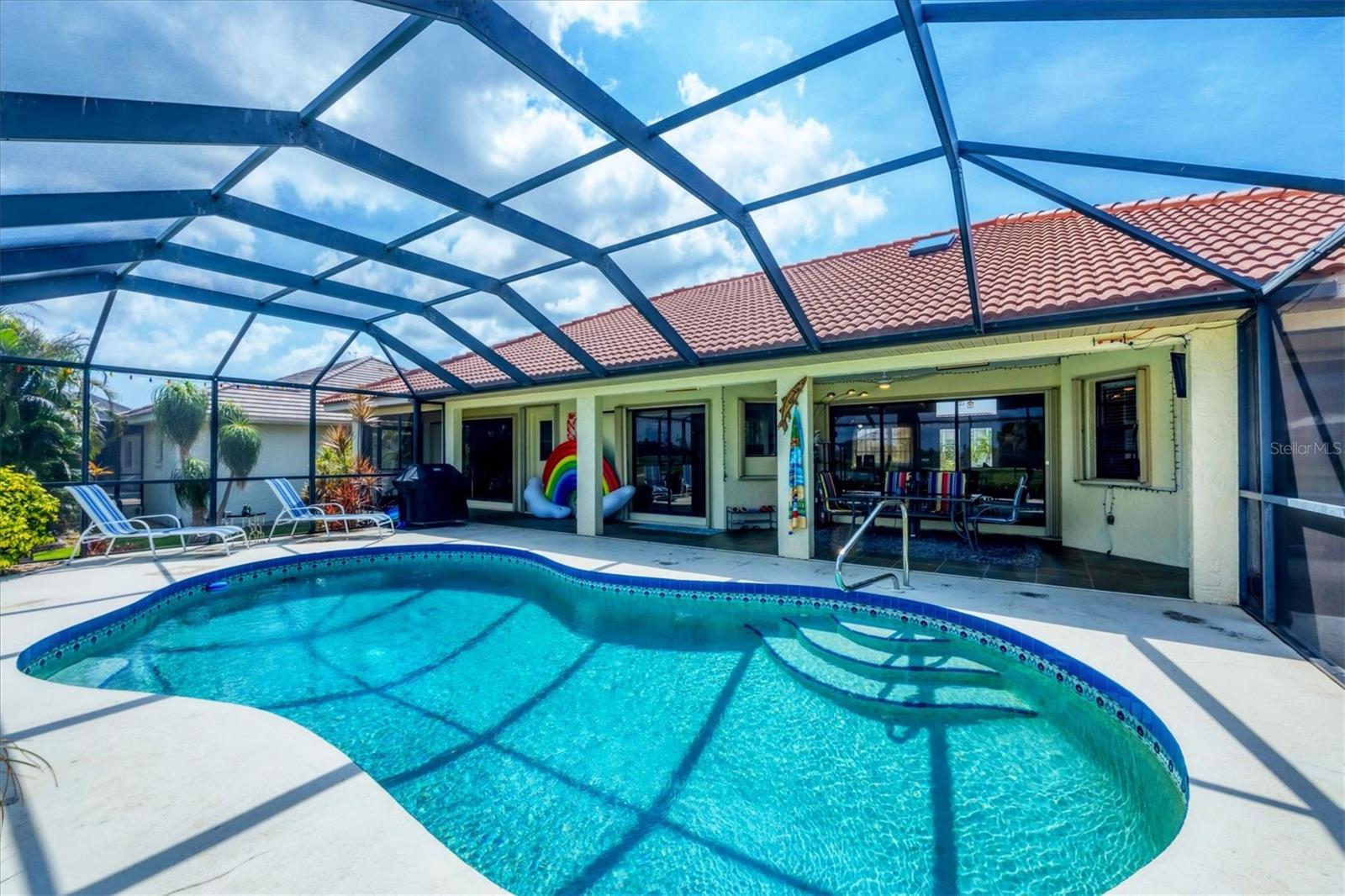 CAPE HAZE WINDWARD - Residential