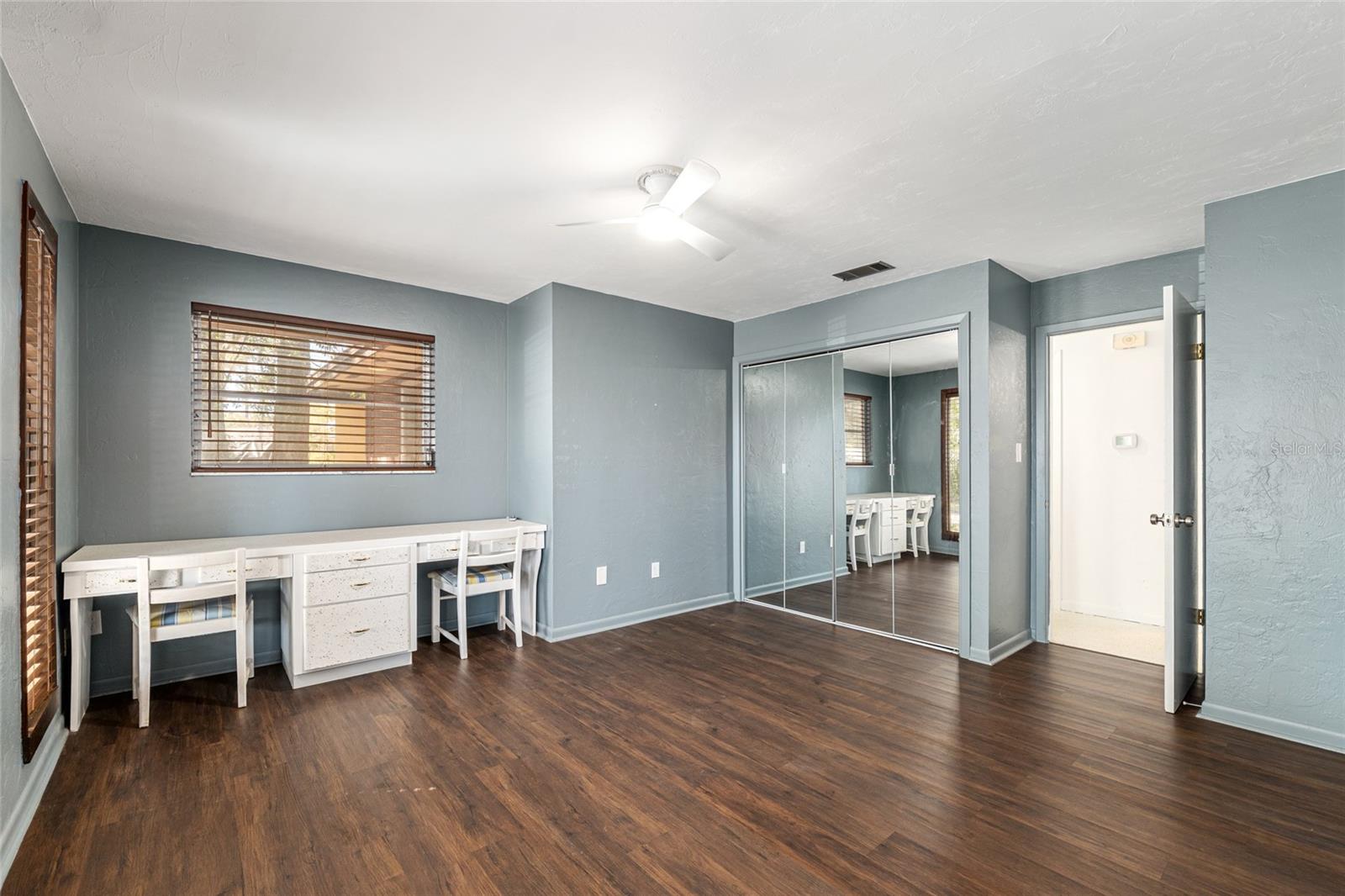 RIDGEWOOD - Residential